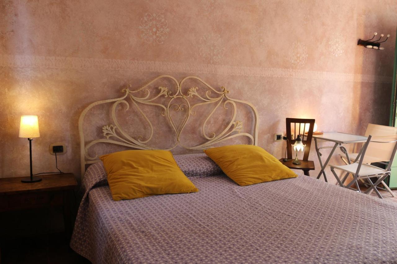 B&B Coco Loco Sesto Calende Exterior photo